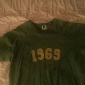 1969 gap sweater